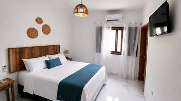Quarto casal conforto | Wi-Fi de cortesia, roupa de cama