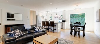 Tranquil 1-bedroom house in the heart of Victoria