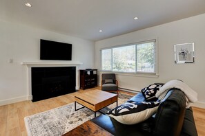 TV connectée, cheminée