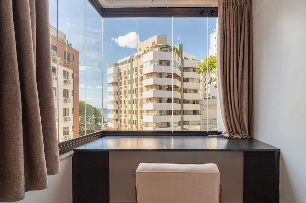Apartin a Building W/parking in Joao Paulo Boo0301