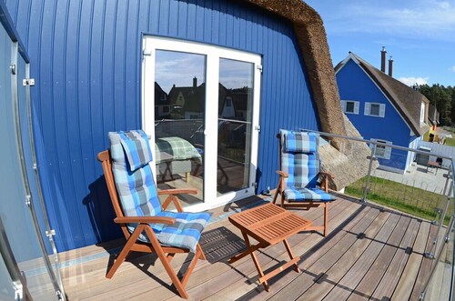 Whether as a couple or as a family. Relaxation is celebrated here. Close to the beach in the north
