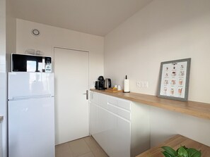 Interior - Superb apartment with balcony Paris 20 (Paris)