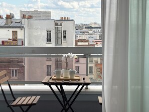 Interior - Superb apartment with balcony Paris 20 (Paris)
