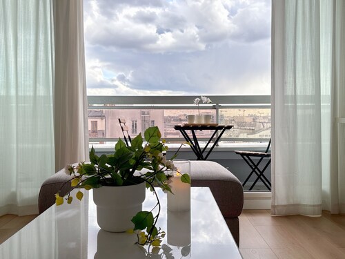 Superbe appartement avec balcon Paris 20