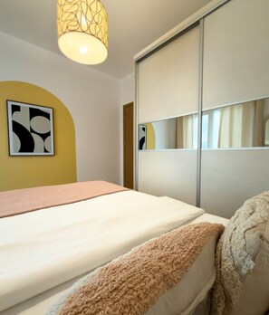 1 bedroom, iron/ironing board, WiFi, bed sheets - Alexis Beach (Pet Friendly) (Sarandë)