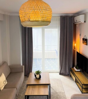 TV - Amelia Beach (Pet Friendly) (Sarandë)
