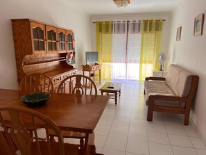 Living area - Apartment 'Candirocha C4' (Portimão)