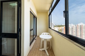 Outdoor dining - Apartment 'Candirocha A8' (Portimão)