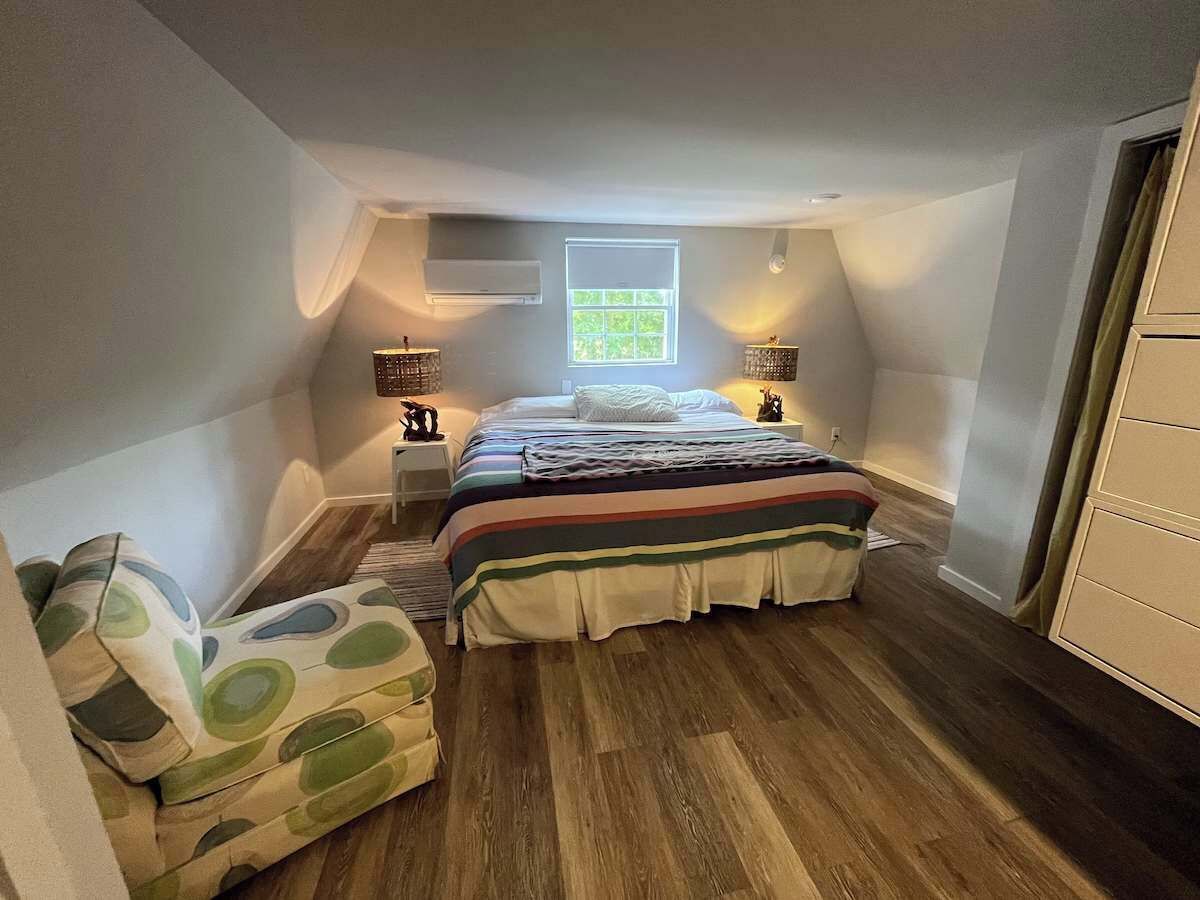 Ferros/tábuas de passar roupa, Wi-Fi, roupa de cama