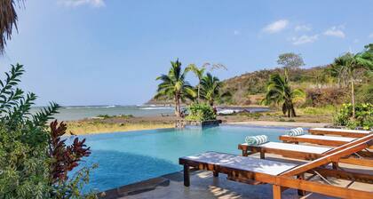 Beachfront Ocean-View Suite / Infinity Pool / Private Patio / Surf-Fish Paradise