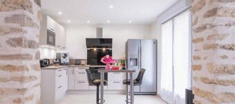 Villa EAU LOIN with private spa and games room