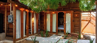 Straw hat suites La punta