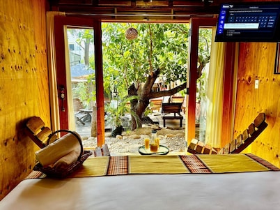 Straw hat suites La punta
