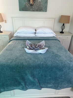 Nhà liên kế Tiêu chuẩn, quang cảnh hồ