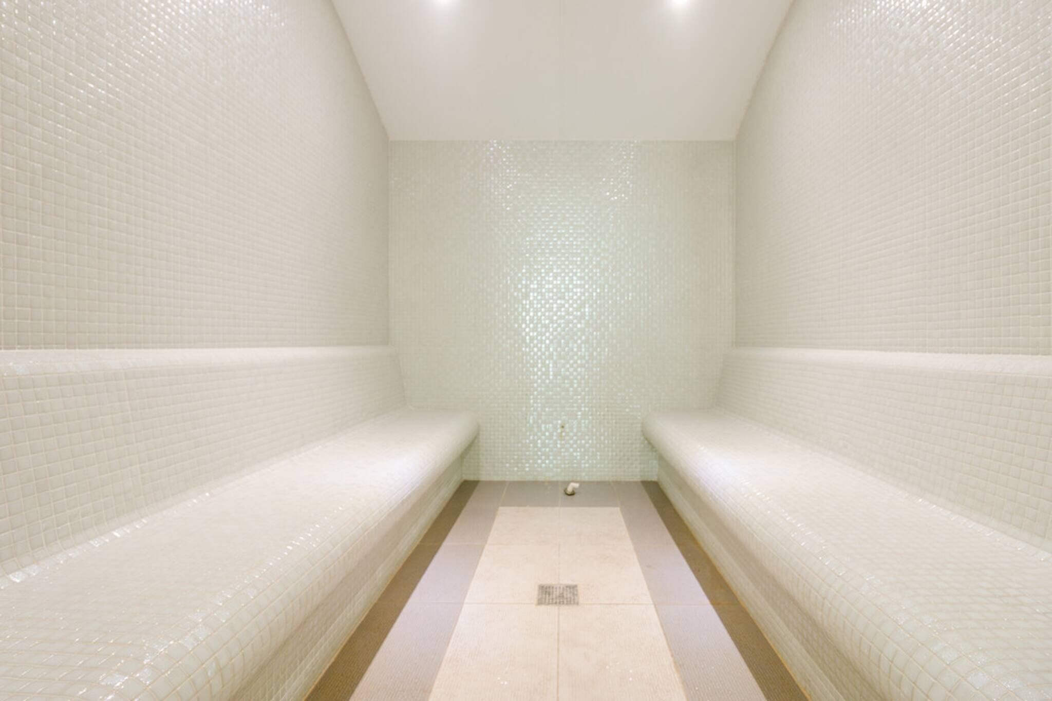 Apartment, 2 Bedrooms, Accessible | Spa