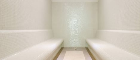 Apartment, 2 Bedrooms, Accessible | Spa