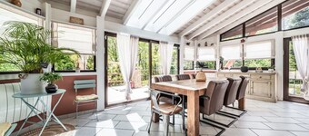 Bed and Breakfast 'Chambre Aventurine' with Mountain View, Shared Pool and Wi-Fi
