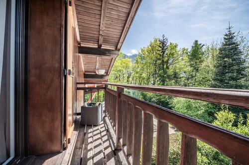 Bed & Breakfast „Chambre Aventurine“ mit Bergblick, Gemeinschaftspool und WLAN