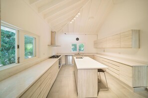 Private kitchen - Charming Italian Villa in Casa de Campo (Casa de Campo)