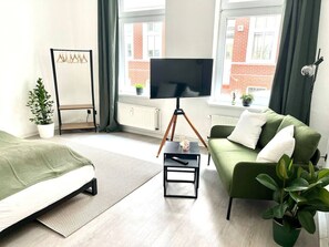 Skrivbord, wi-fi och sängkläder