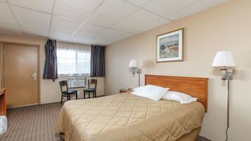 Standard Room, 1 Queen Bed, Non Smoking