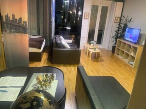 1 bedroom, iron/ironing board, WiFi, bed sheets - Cosy modern apartment for seasonal rental, from 3 days. (Madrid)