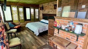4 bedrooms, WiFi, bed sheets