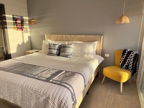 Desk, iron/ironing board, WiFi, bed sheets - Relaxing Family Spot. Pool, Lagoon, Beach Walk B6 (Puerto Peñasco)