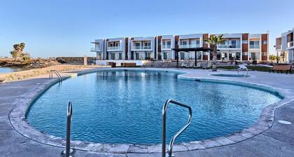 Relaxing Family Spot. Pool, Lagoon, Beach Walk B6