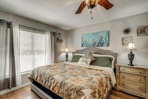 3 Schlafzimmer, Schreibtisch, Bügeleisen/Bügelbrett, Internetzugang