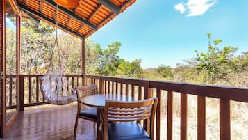 Premium chalet | Woonruimte | Een televisie
