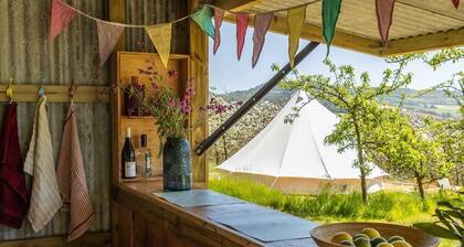 Bowhayes Farm Sanctuary - Glamping