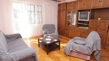 Apartment (Two Bedroom Apartment with Terrace) | Property amenity