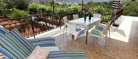 アパートメント (Two Bedroom Apartment with Terrace) | バルコニー