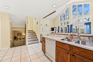 Fridge, microwave, oven, stovetop - Livin` the Dream: Lakefront, Dock, Firepit, 16 (LaFollette)