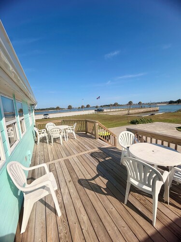 Water’s Edge at Randall’s - Cottage Overlooking the Intracoastal Waterway
