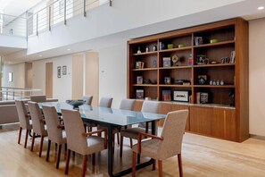 Dining - Capitalia | Elevated Living, Effortless Rhythm (Ciudad de México)