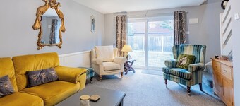 Comfortable 4-bedroom home | Bicknacre - Pass the Keys