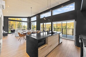 Fridge, microwave, oven, stovetop - Spa & Panoramic Nature Views | Alto (Saint-Côme)
