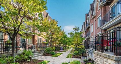 Spacious 3 Bdrm Townhome in Liberty Village