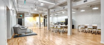Pratt &Trumbull St LG Furnished Studio Loft Style