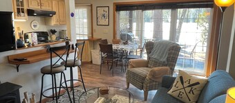 Fantastic 1-bdrm condo on Snow Pond in charming Oakland perfect for a getaway.