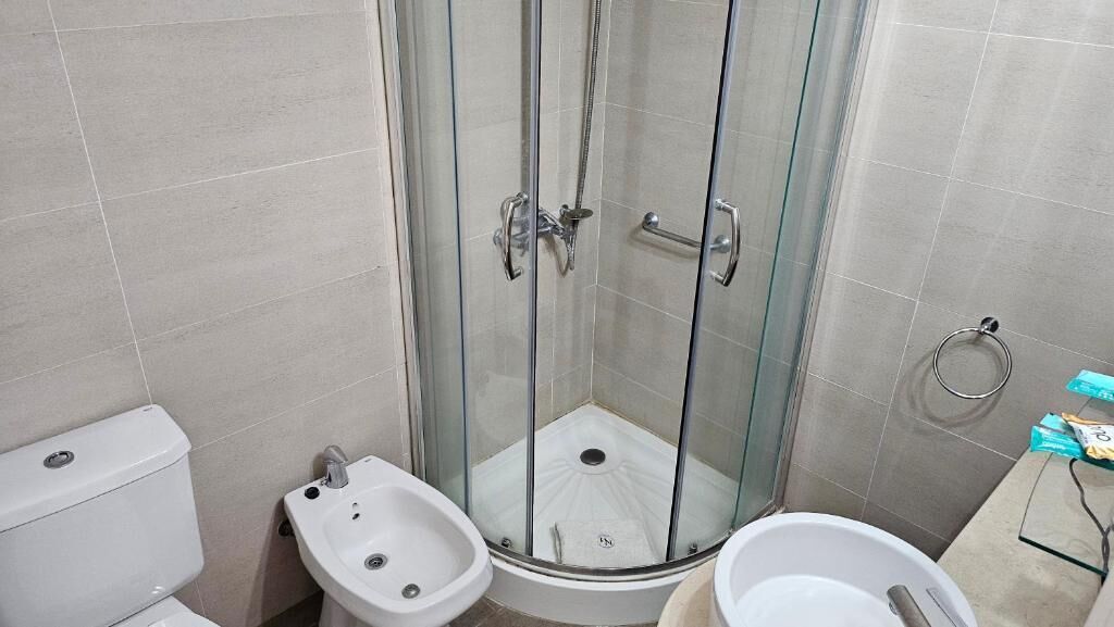 Standard Double or Twin Room, City View | Bathroom | Shower, free toiletries, hair dryer, bidet