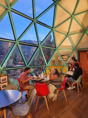 Dining - Dome in green Patagonia with view and access to the Petrohue River, Tinas Calientes. (Cochamo)