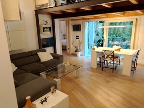 Interior - Casa di A.L.A. by case al lago (Desenzano del Garda)