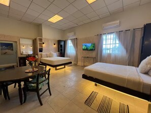 1 bedroom, WiFi, bed sheets - #5, 2 Queen Beds, Beach Opposite, St Lawrence Gap (Oistins)