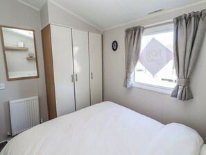 3 chambres, décor unique, ameublement unique, accès au Wi-Fi (inclus)