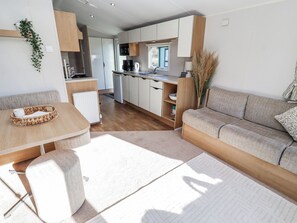 Living area - 75 Morpeth Mews (Wooler)