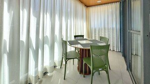 Apartment | Dining - Ocean Barra (Salvador)