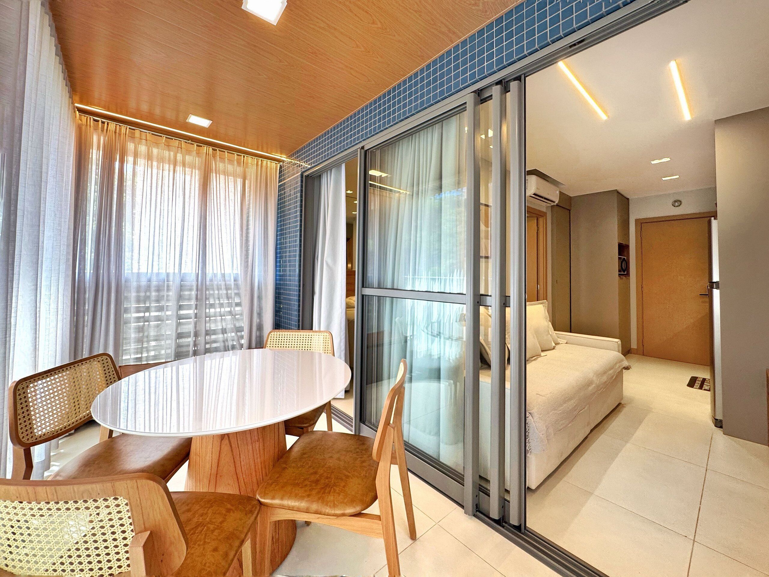 Deluxe Apartment | Dining